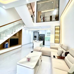 Nhà 2 Mê Lệch Tầng,Mới,5*15,7m, nở hậu 5,3m,hẻm Đinh Tiên Hoàng,Đường Thăng Long thông Xuống Hồ Eatam