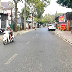 Lô TC 5*17m,Đường Nguyễn Khuyến,Kinh Doanh Tốt,gần đg Ymoan,