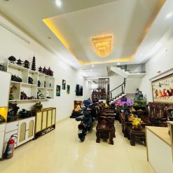 💥Nhà 2 Mê TC 5,5*19m,hẻm lê Duẩn,gần đg Y ơn,gần Công Viên Sơn La
